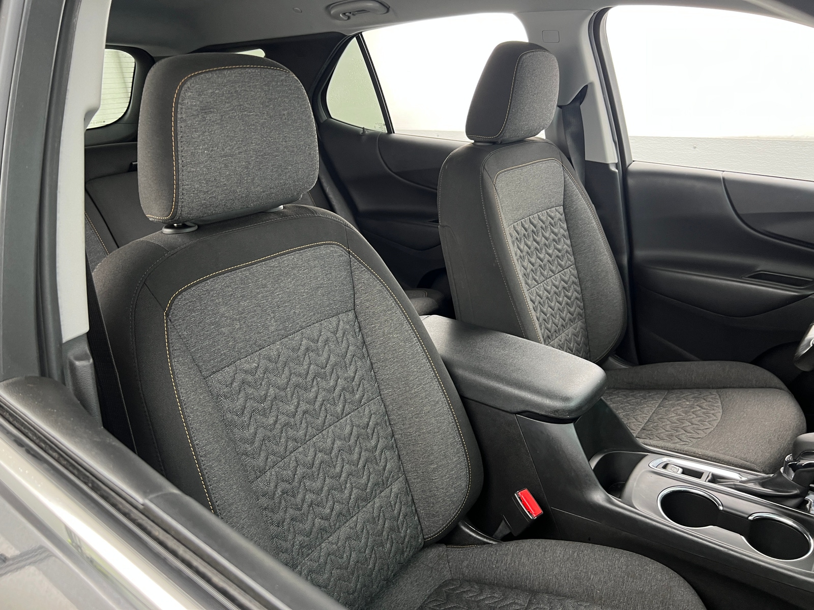 Thumbnail: 2022 Chevrolet Equinox - 2