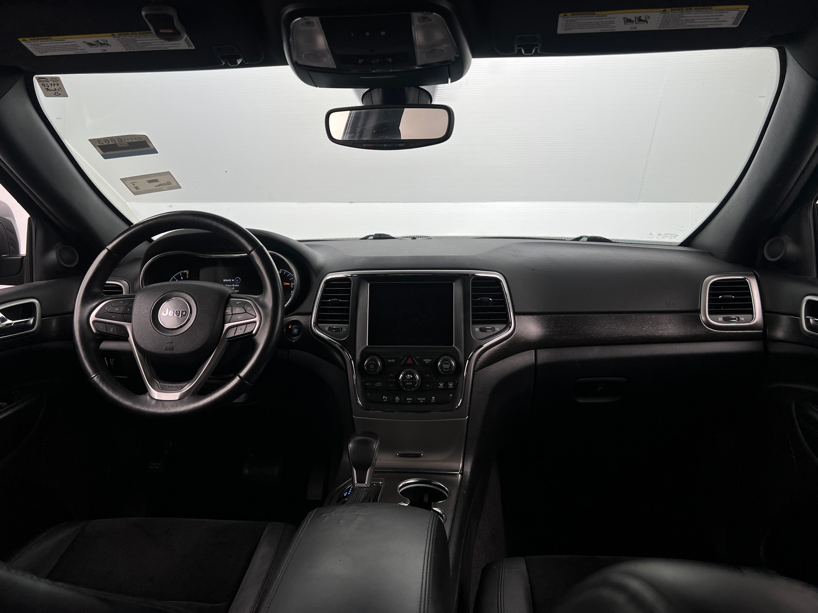 Thumbnail: 2018 Jeep Grand Cherokee - 3