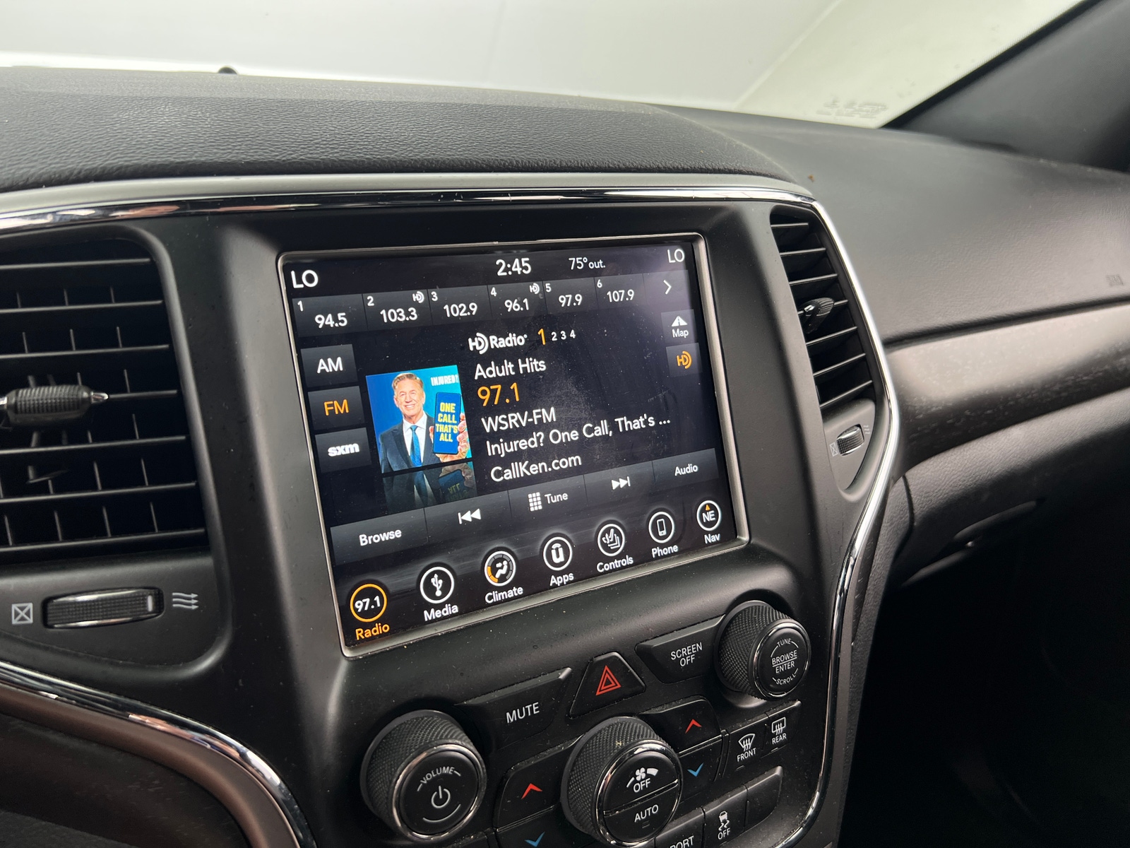 Thumbnail: 2018 Jeep Grand Cherokee - 4
