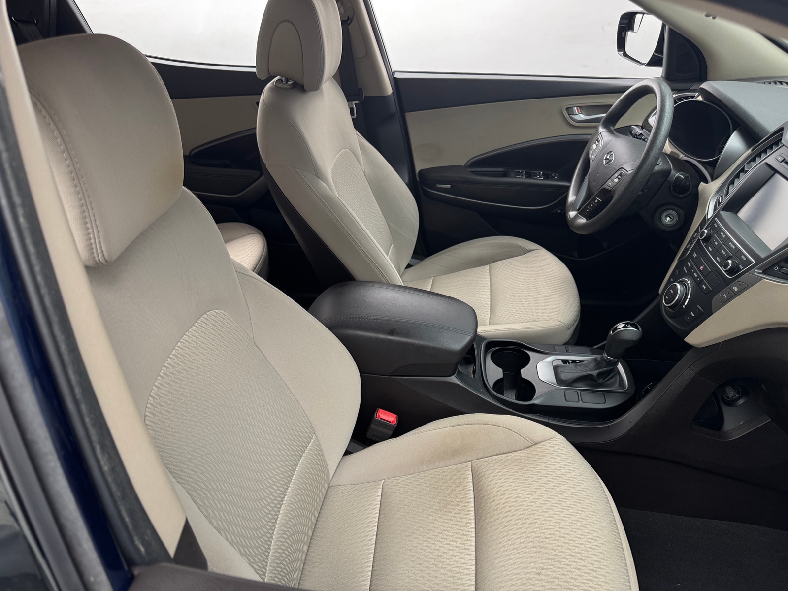 Thumbnail: 2017 Hyundai Santa Fe - 2