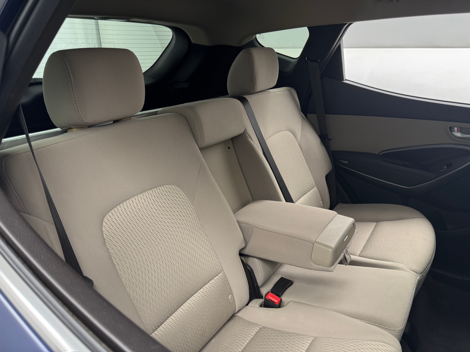 Thumbnail: 2017 Hyundai Santa Fe - 6