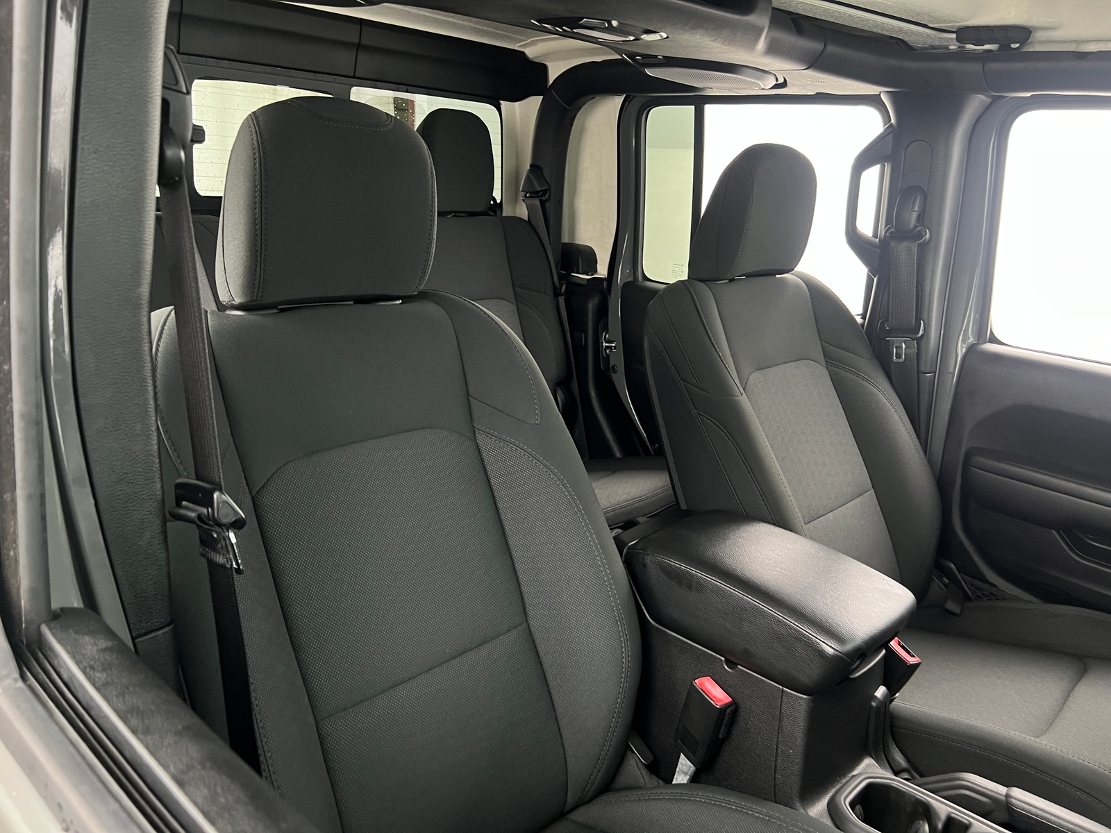 Thumbnail: 2020 Jeep Gladiator - 2