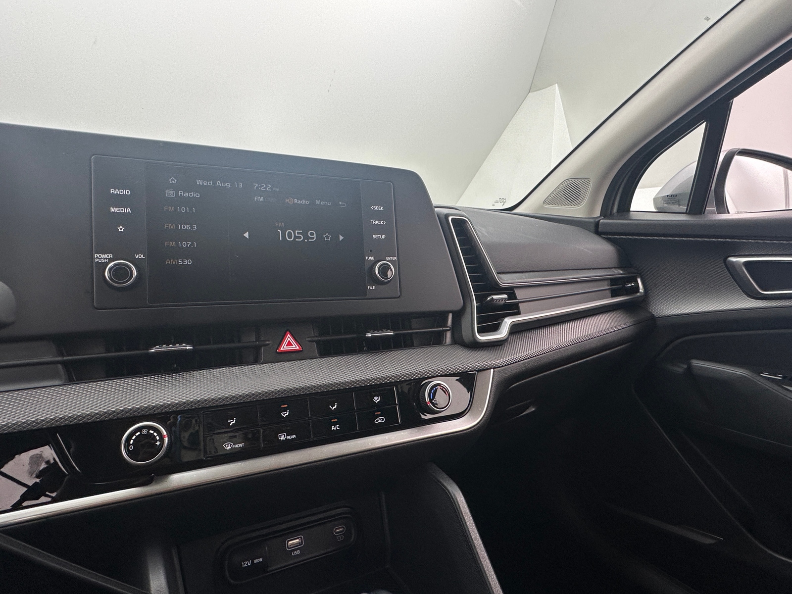 Thumbnail: 2024 Kia Sportage - 4