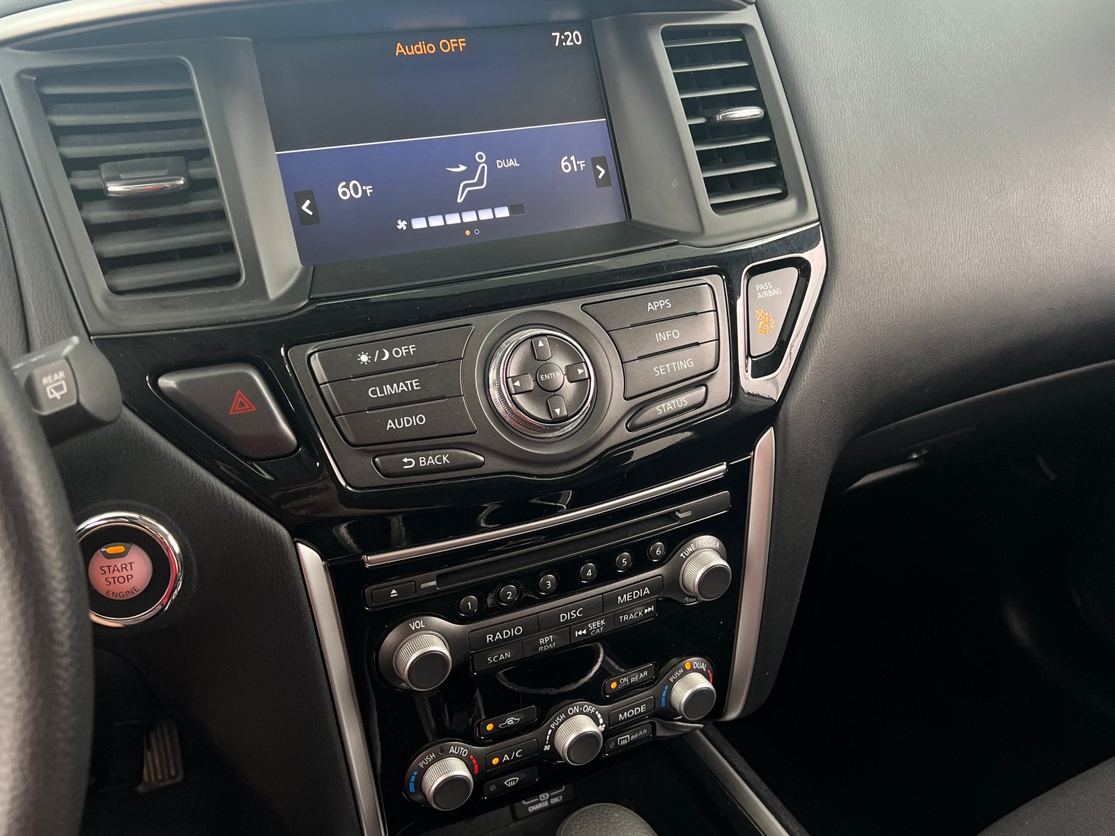 Thumbnail: 2018 Nissan Pathfinder - 4