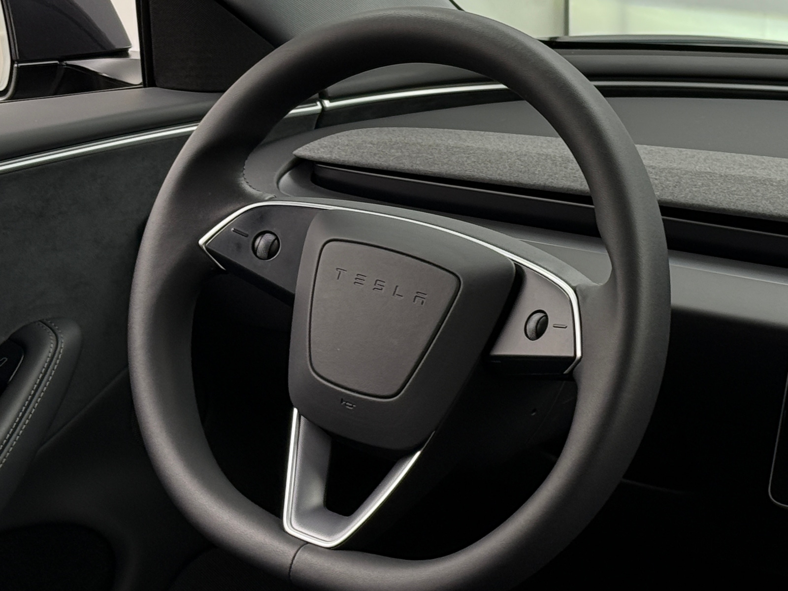 Thumbnail: 2024 Tesla Model 3 - 4