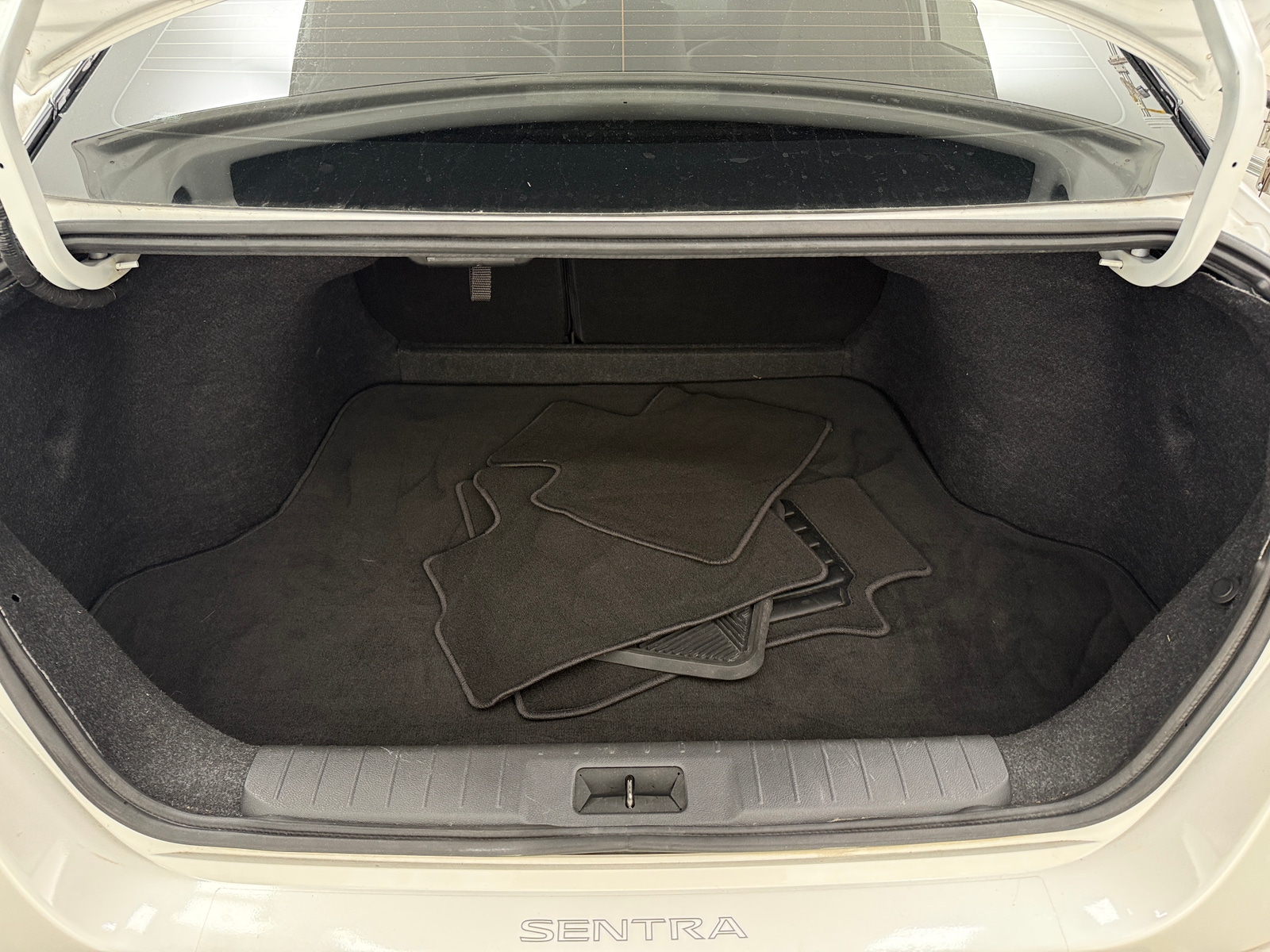 Thumbnail: 2020 Nissan Sentra - 7