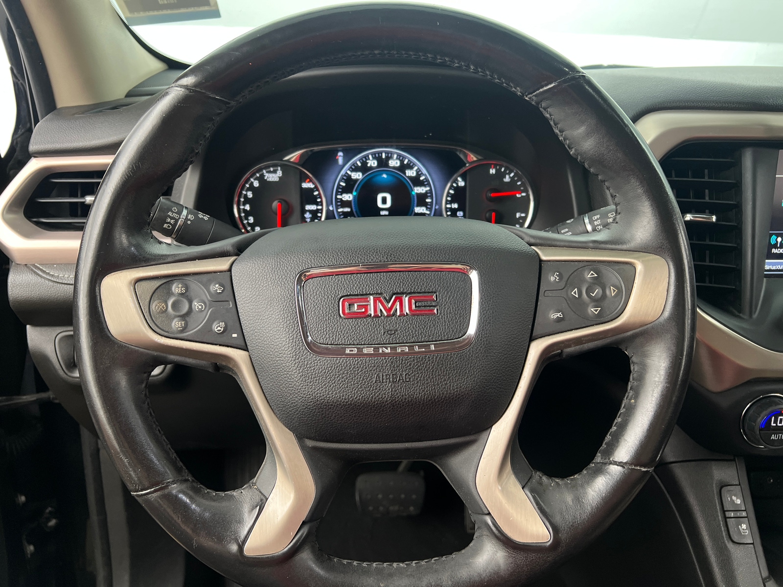 Thumbnail: 2017 GMC Acadia - 4