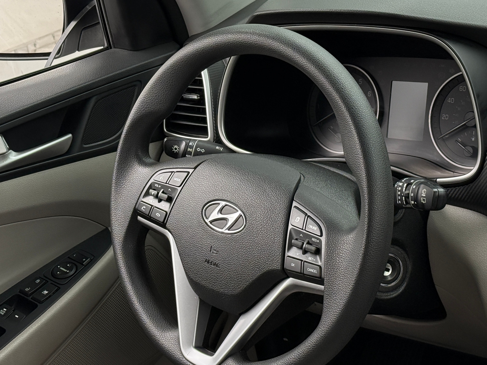 Thumbnail: 2020 Hyundai Tucson - 5