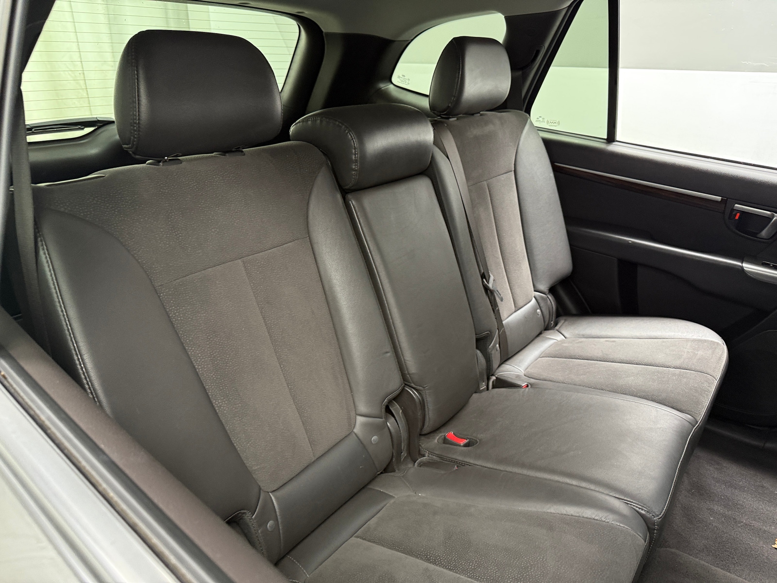 Thumbnail: 2011 Hyundai Santa Fe - 6