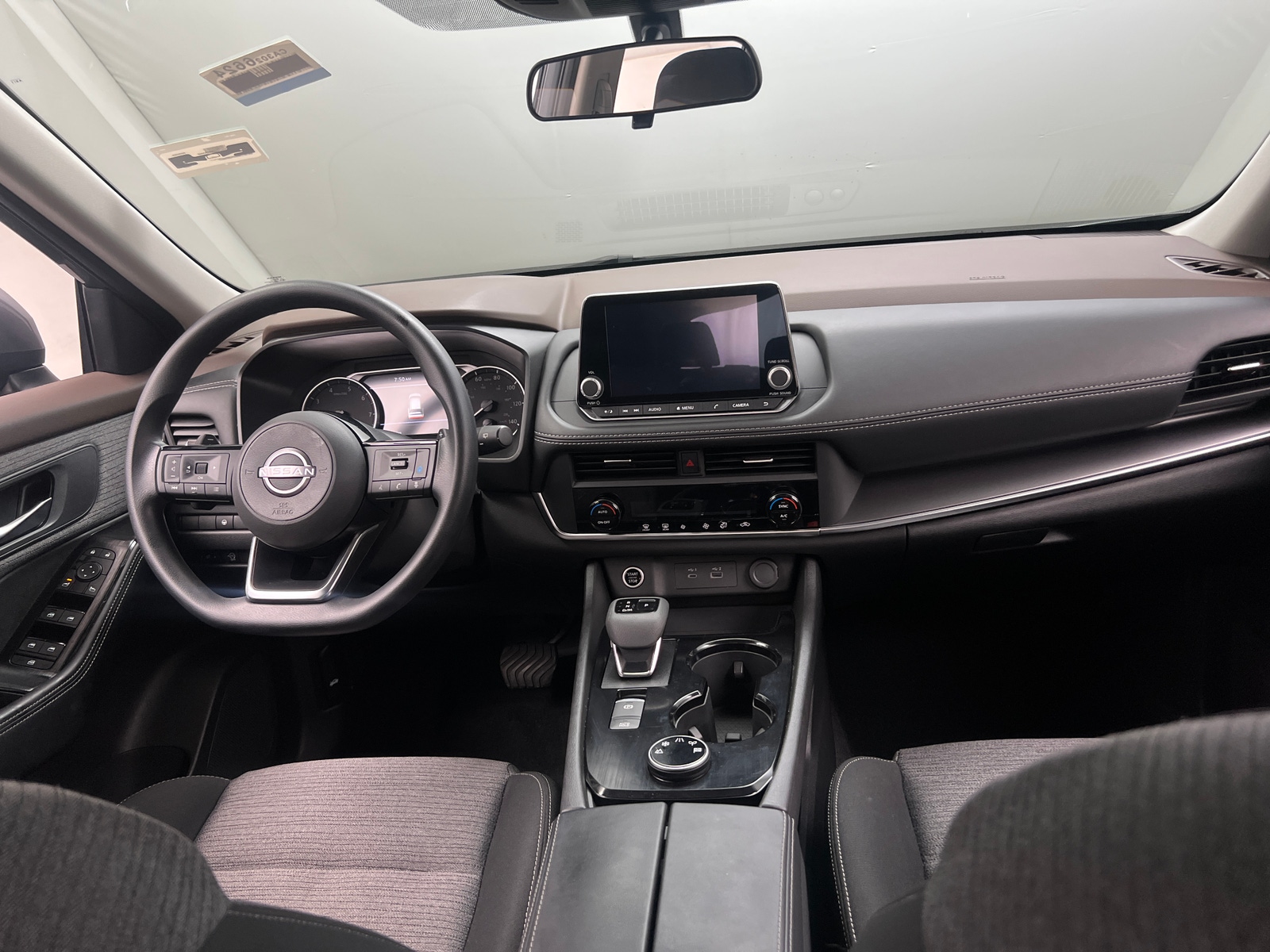 Thumbnail: 2023 Nissan Rogue - 3