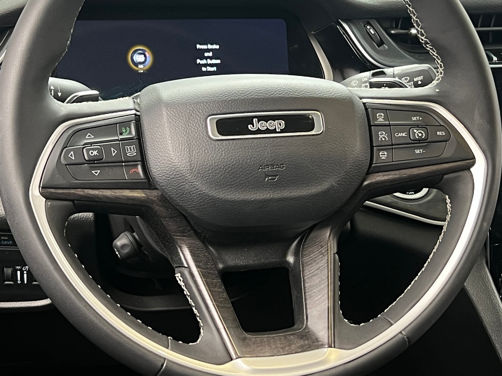 Thumbnail: 2023 Jeep Grand Cherokee - 4