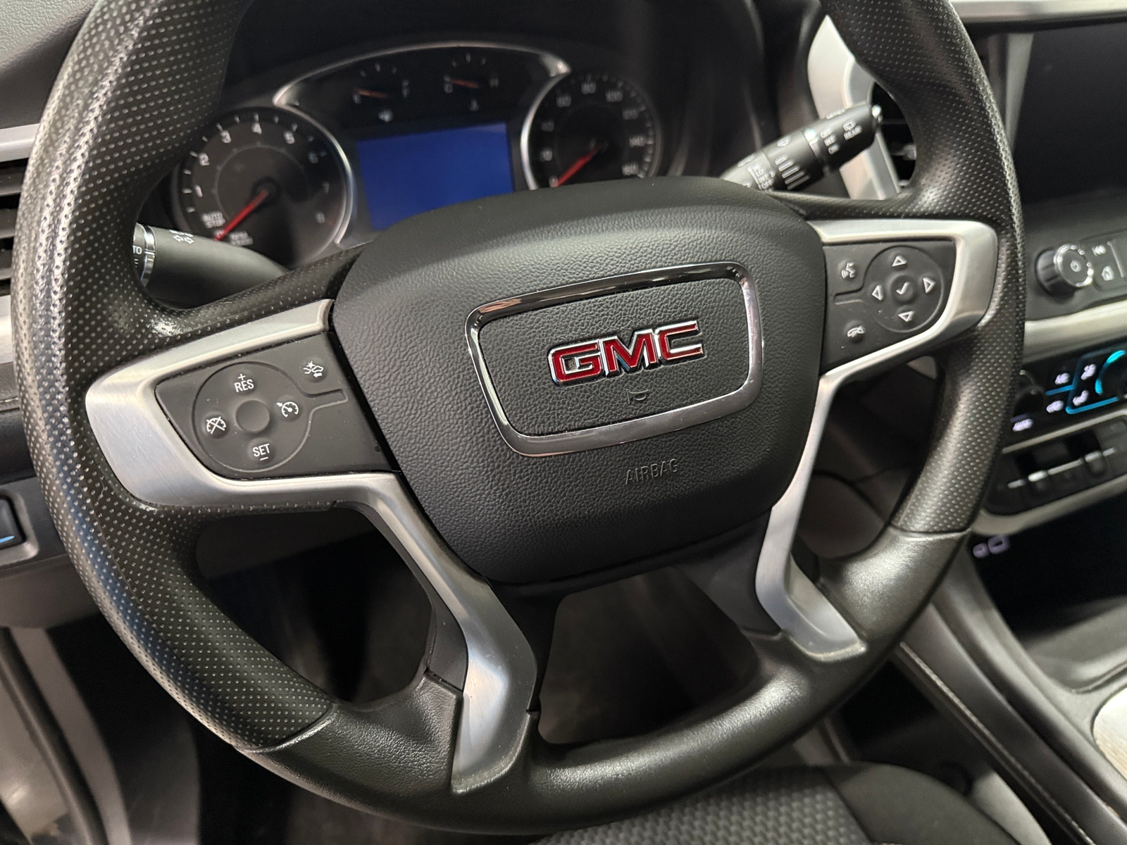 Thumbnail: 2023 GMC Acadia - 5