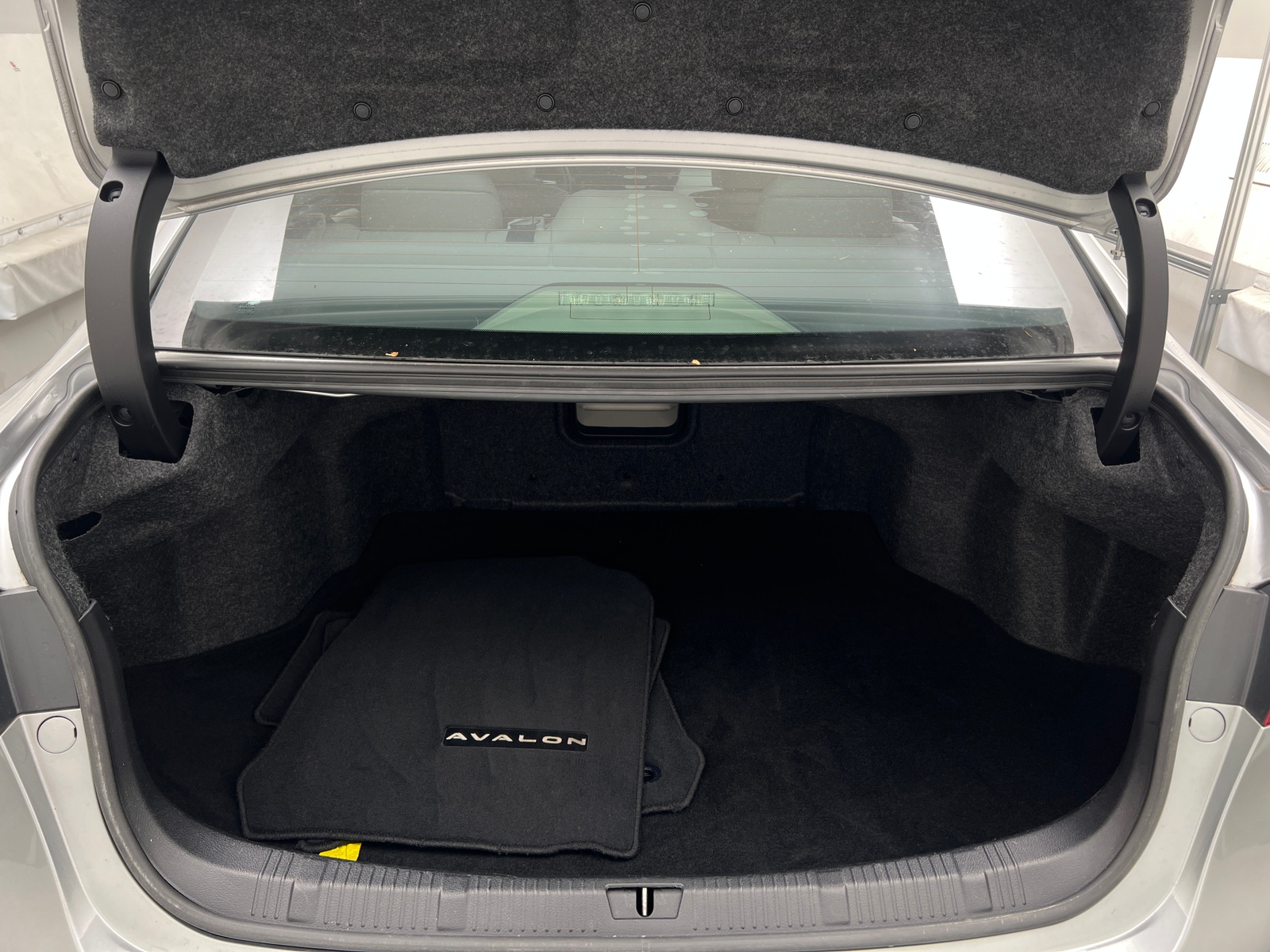 Thumbnail: 2016 Toyota Avalon - 6