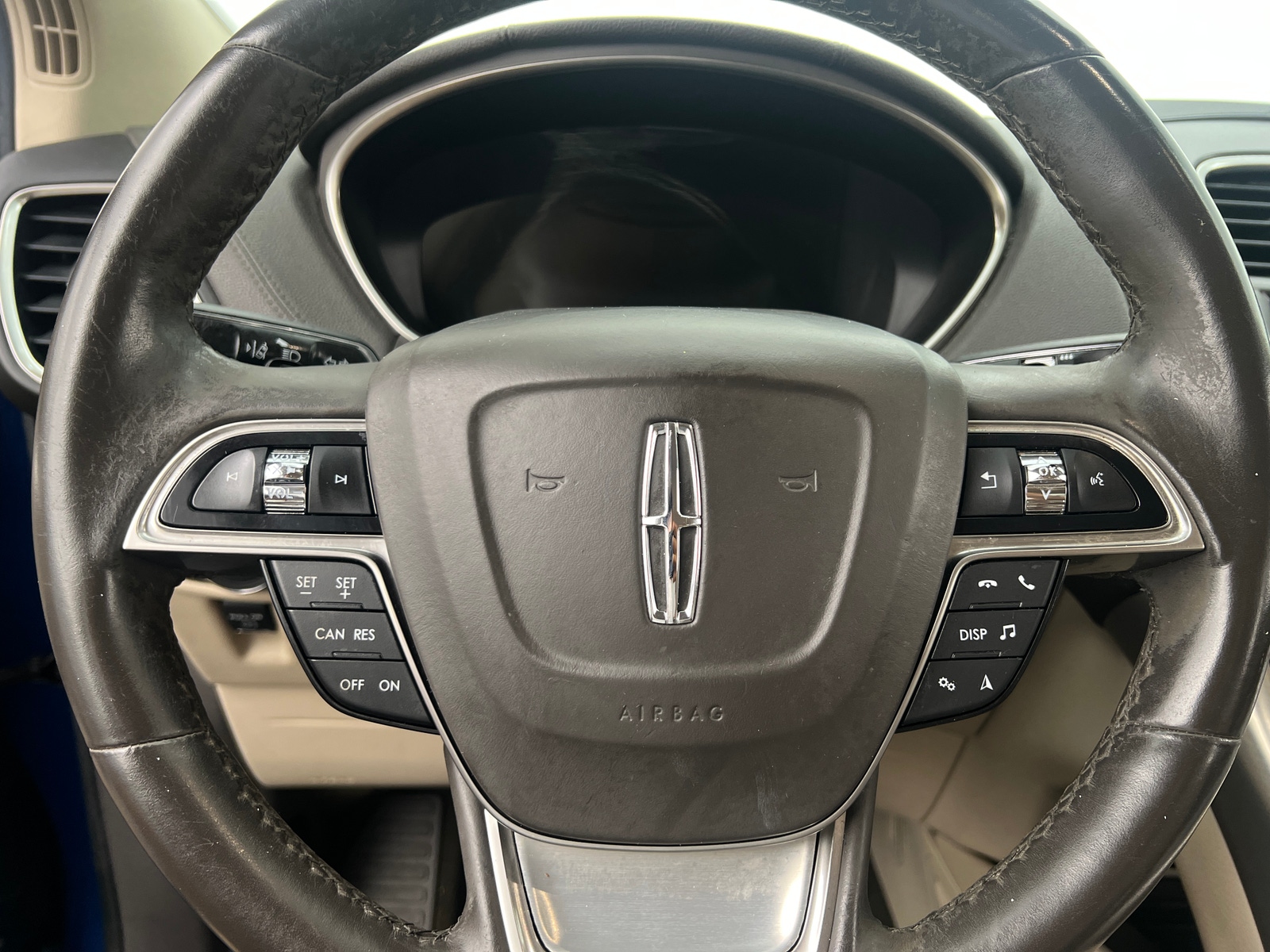 Thumbnail: 2020 Lincoln Nautilus - 4
