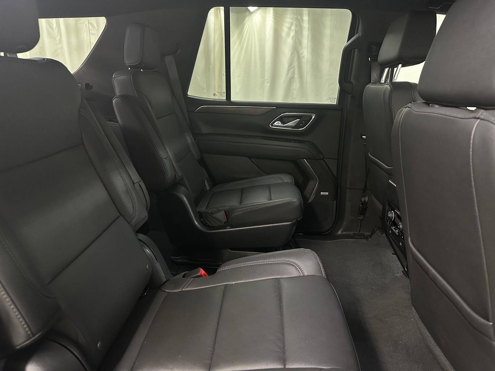 Thumbnail: 2023 Chevrolet Tahoe - 6