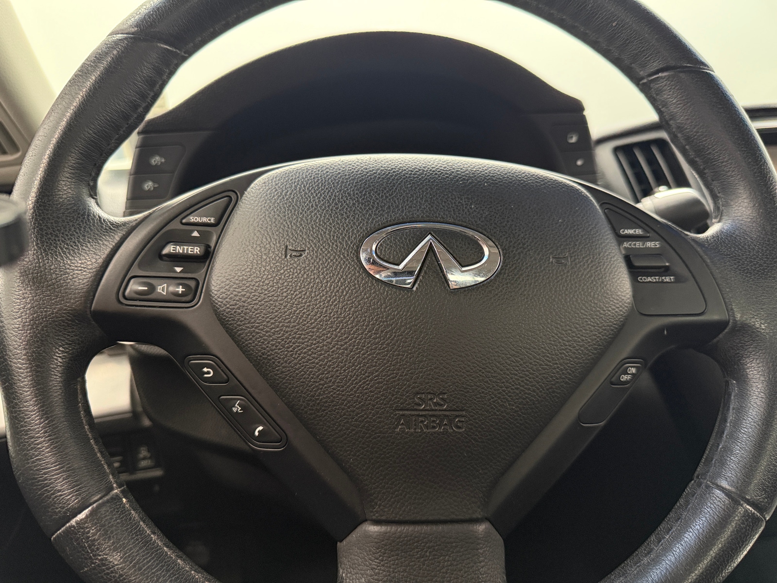 Thumbnail: 2012 INFINITI G37 - 4