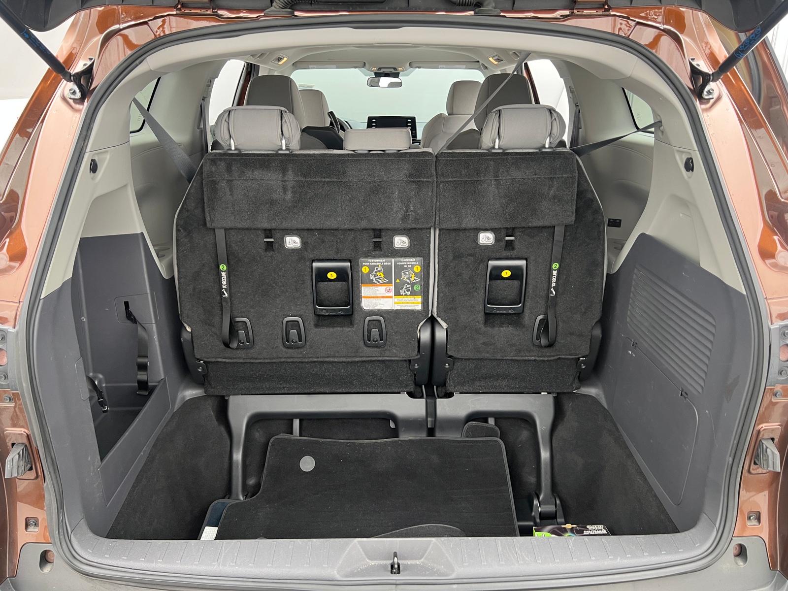 Thumbnail: 2021 Toyota Sienna - 7