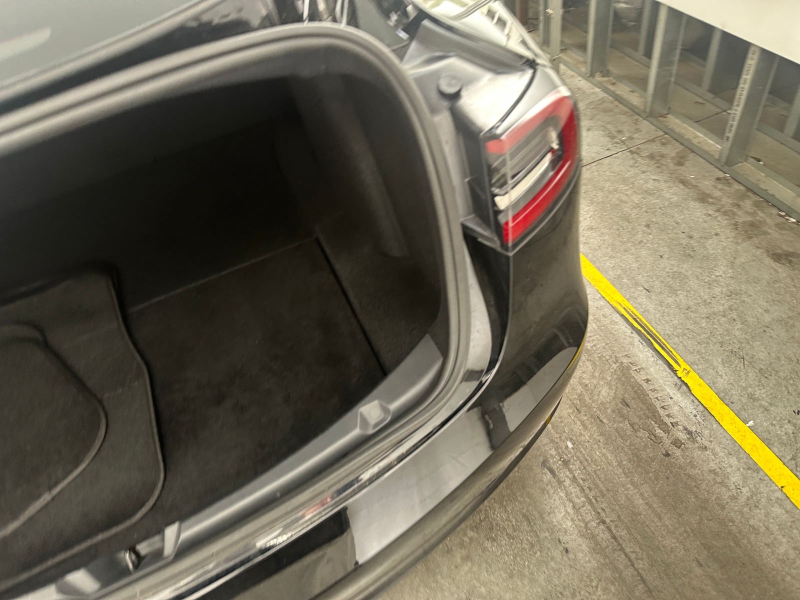 Thumbnail: 2023 Tesla Model 3 - 6