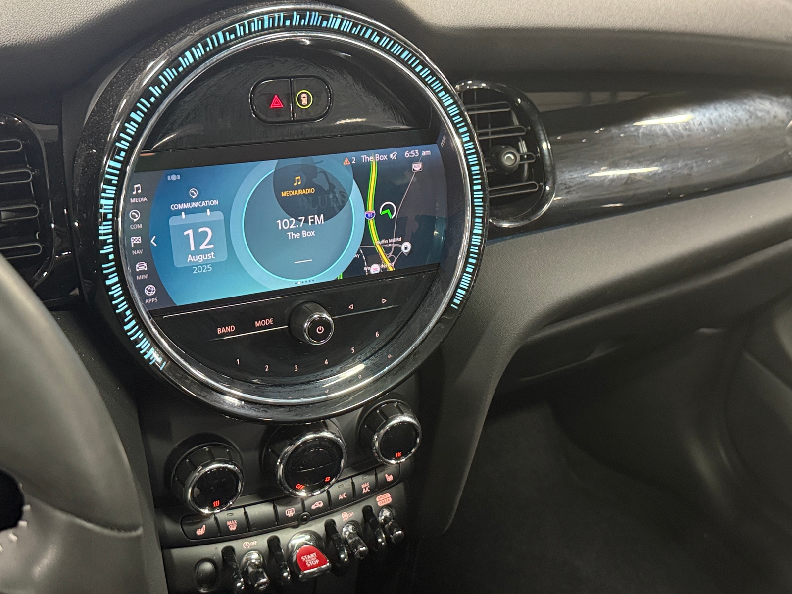 Thumbnail: 2022 MINI Cooper Hardtop - 4
