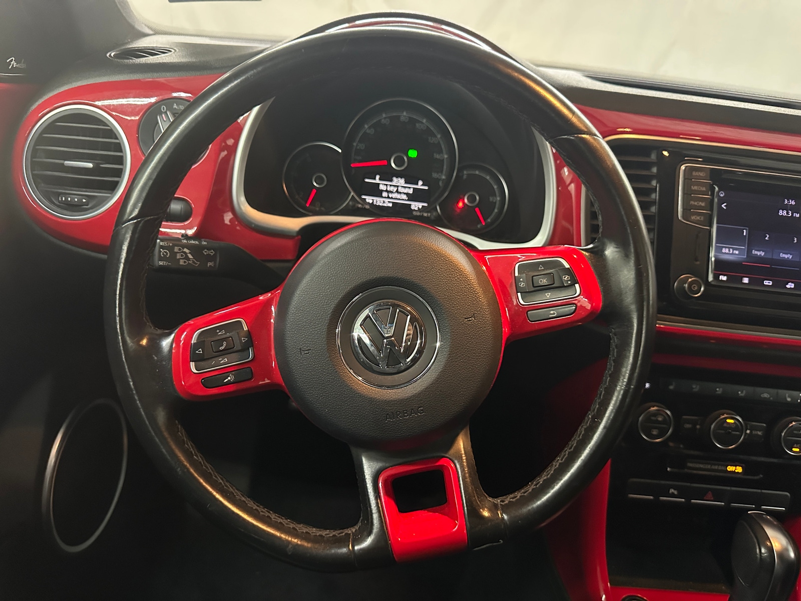 Thumbnail: 2017 Volkswagen Beetle - 5