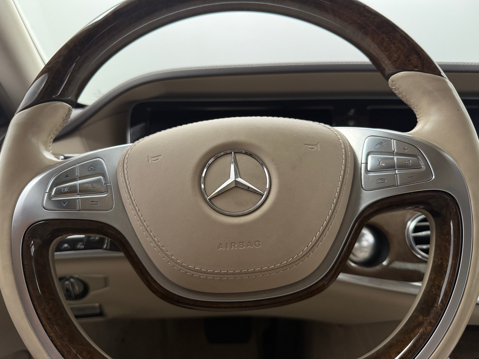 Thumbnail: 2014 Mercedes-Benz S-Class - 4