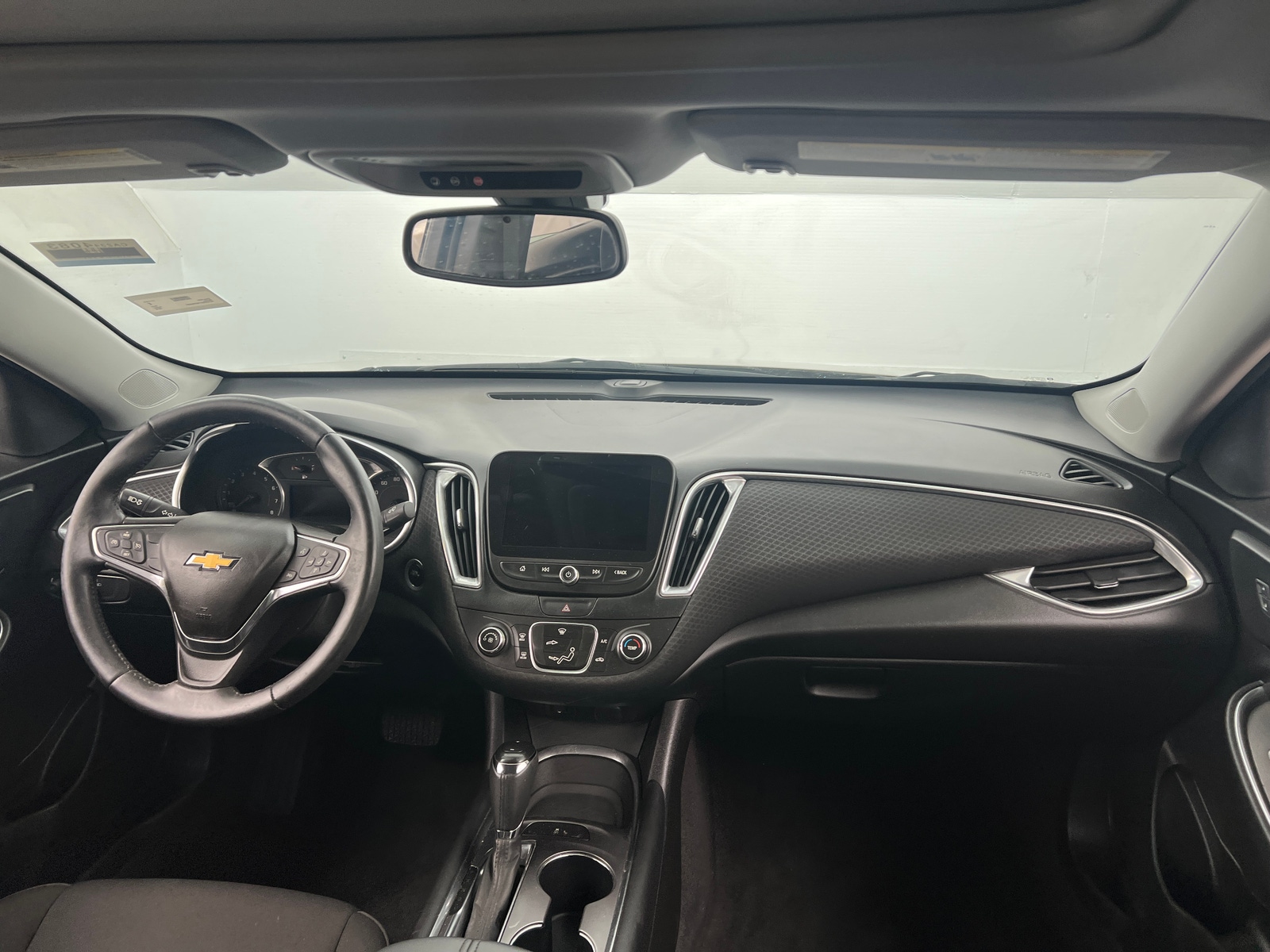 Thumbnail: 2016 Chevrolet Malibu - 3