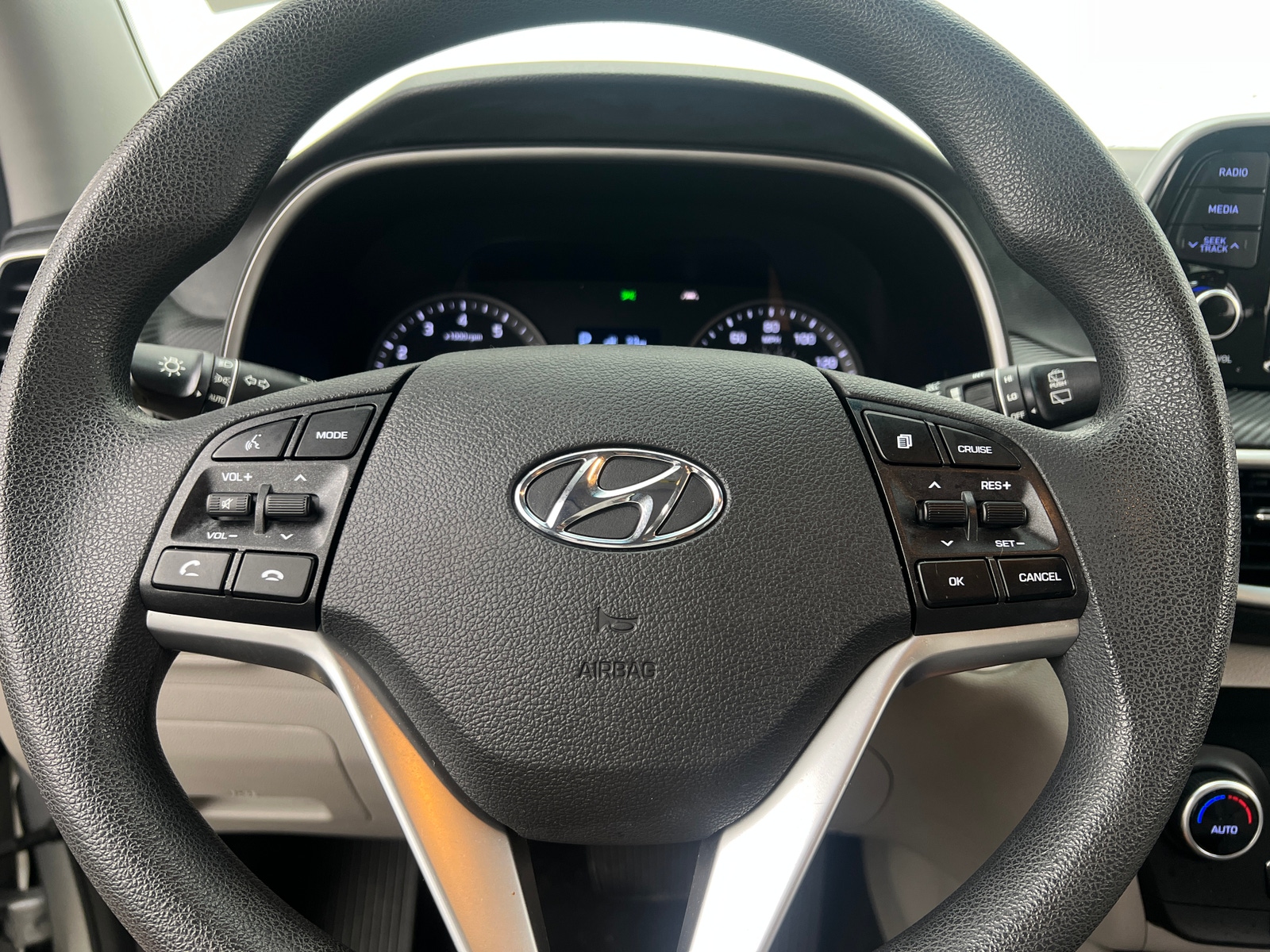 Thumbnail: 2019 Hyundai Tucson - 5