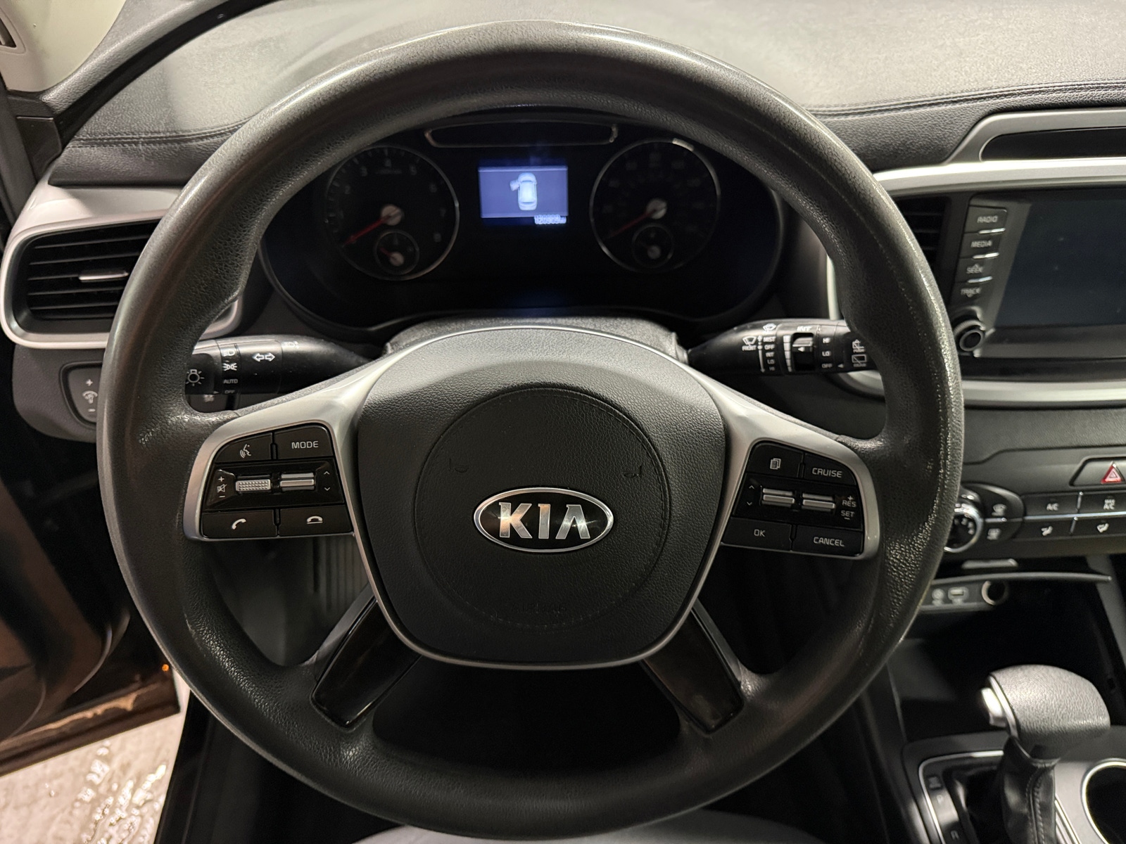 Thumbnail: 2019 Kia Sorento - 5
