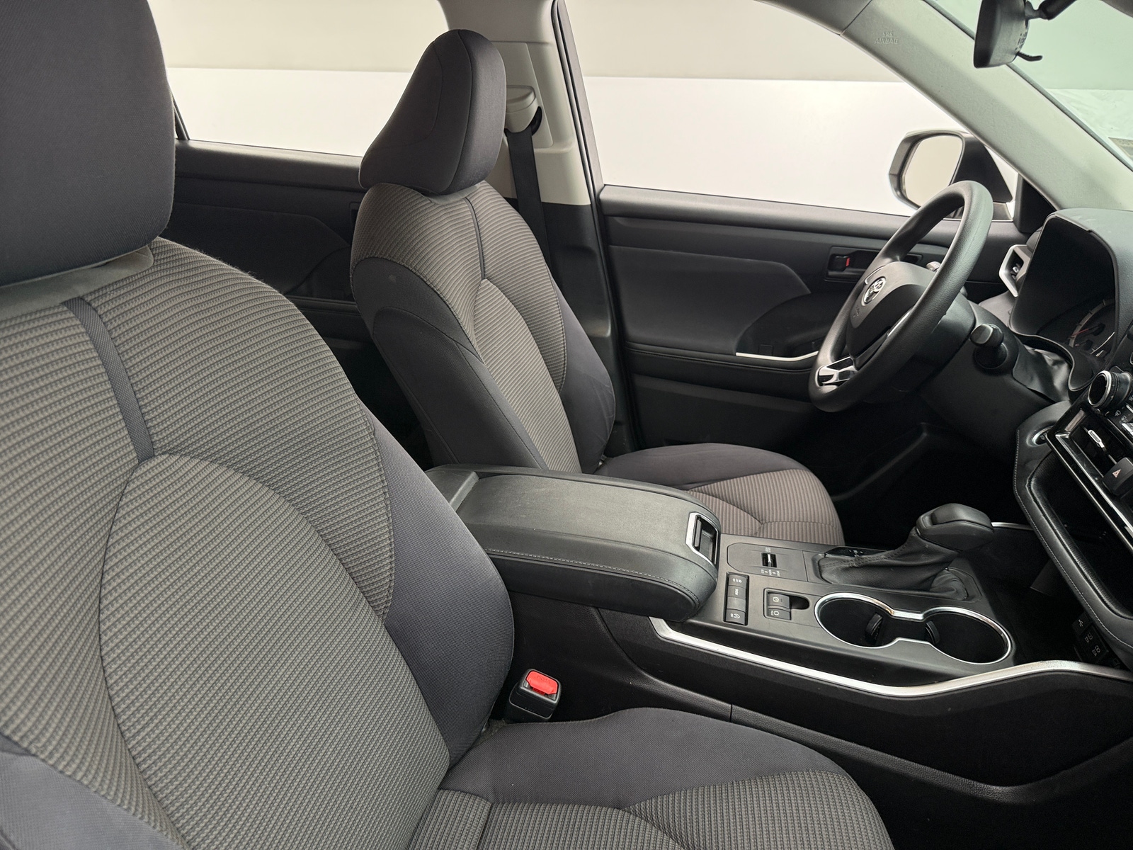 Thumbnail: 2021 Toyota Highlander - 2