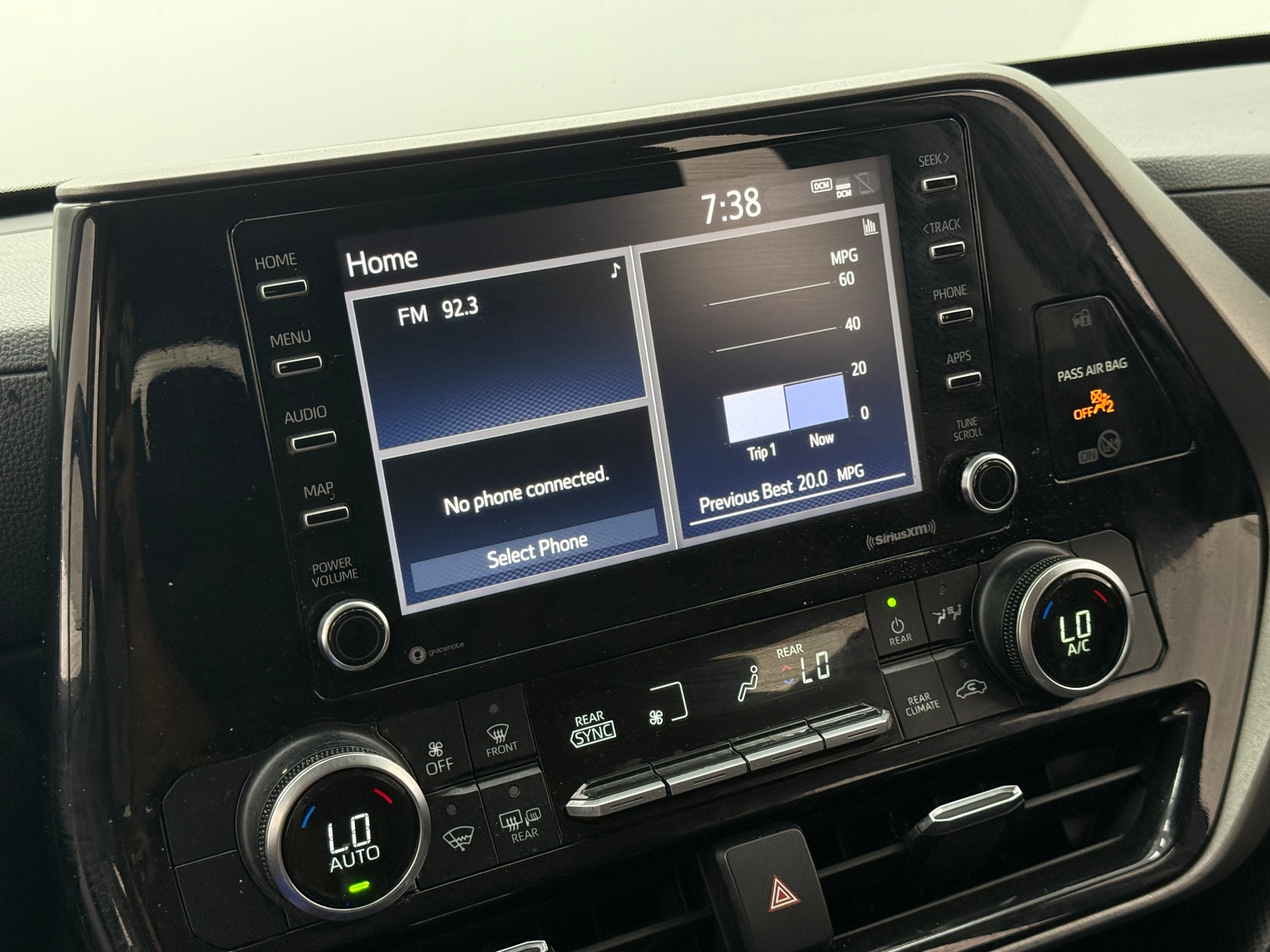 Thumbnail: 2021 Toyota Highlander - 4