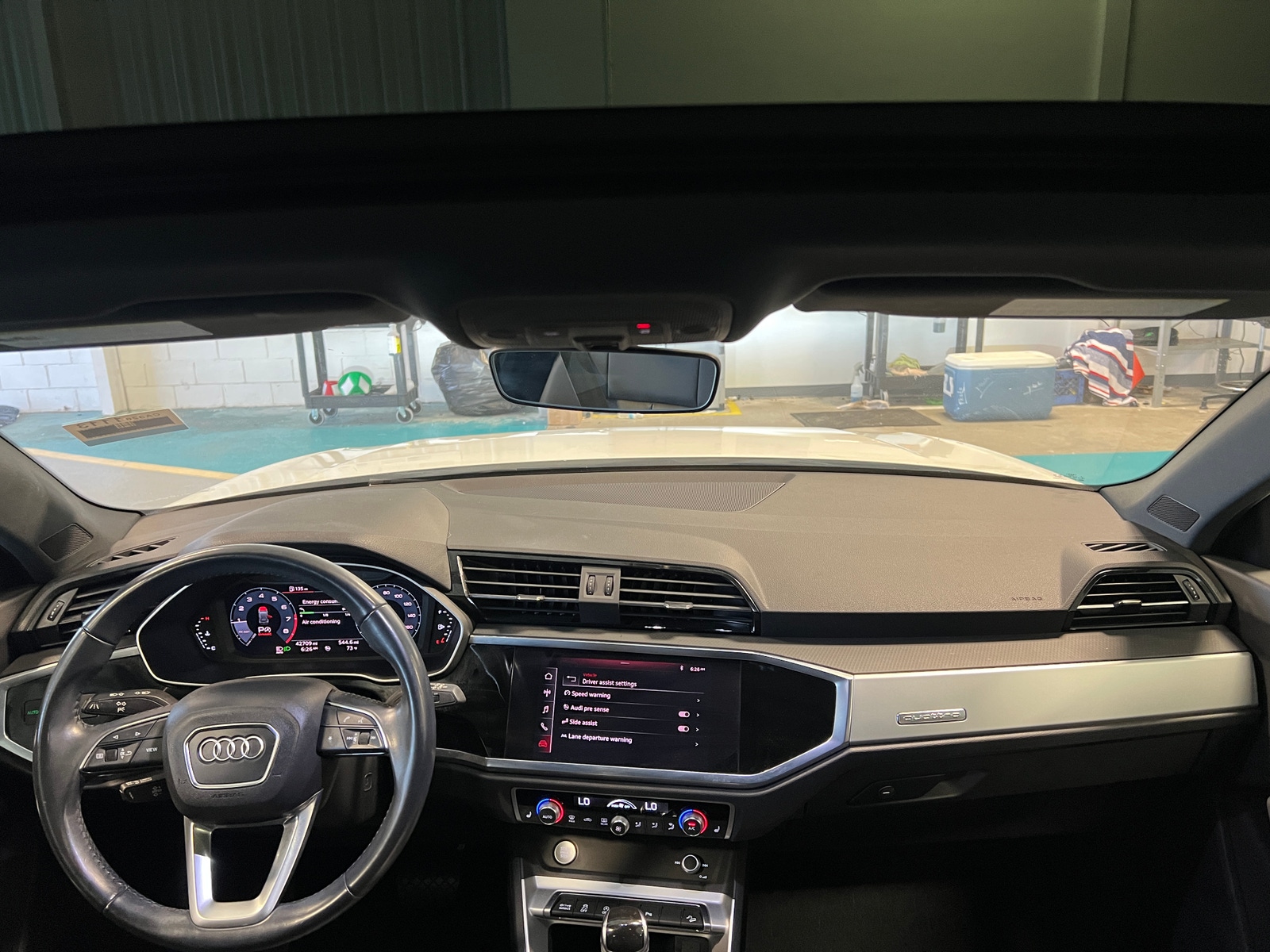 Thumbnail: 2020 Audi Q3 - 2