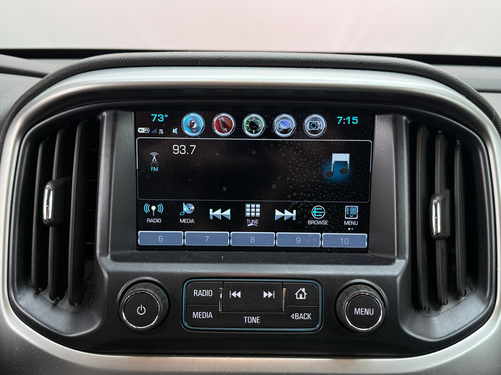 Thumbnail: 2018 Chevrolet Colorado - 4