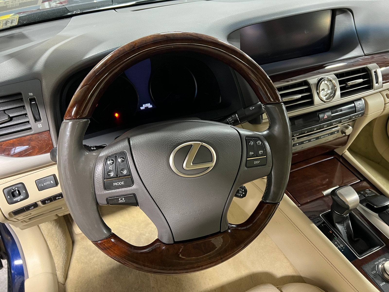 Thumbnail: 2013 Lexus LS - 4