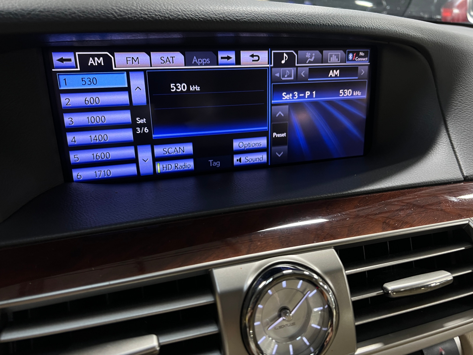 Thumbnail: 2013 Lexus LS - 3