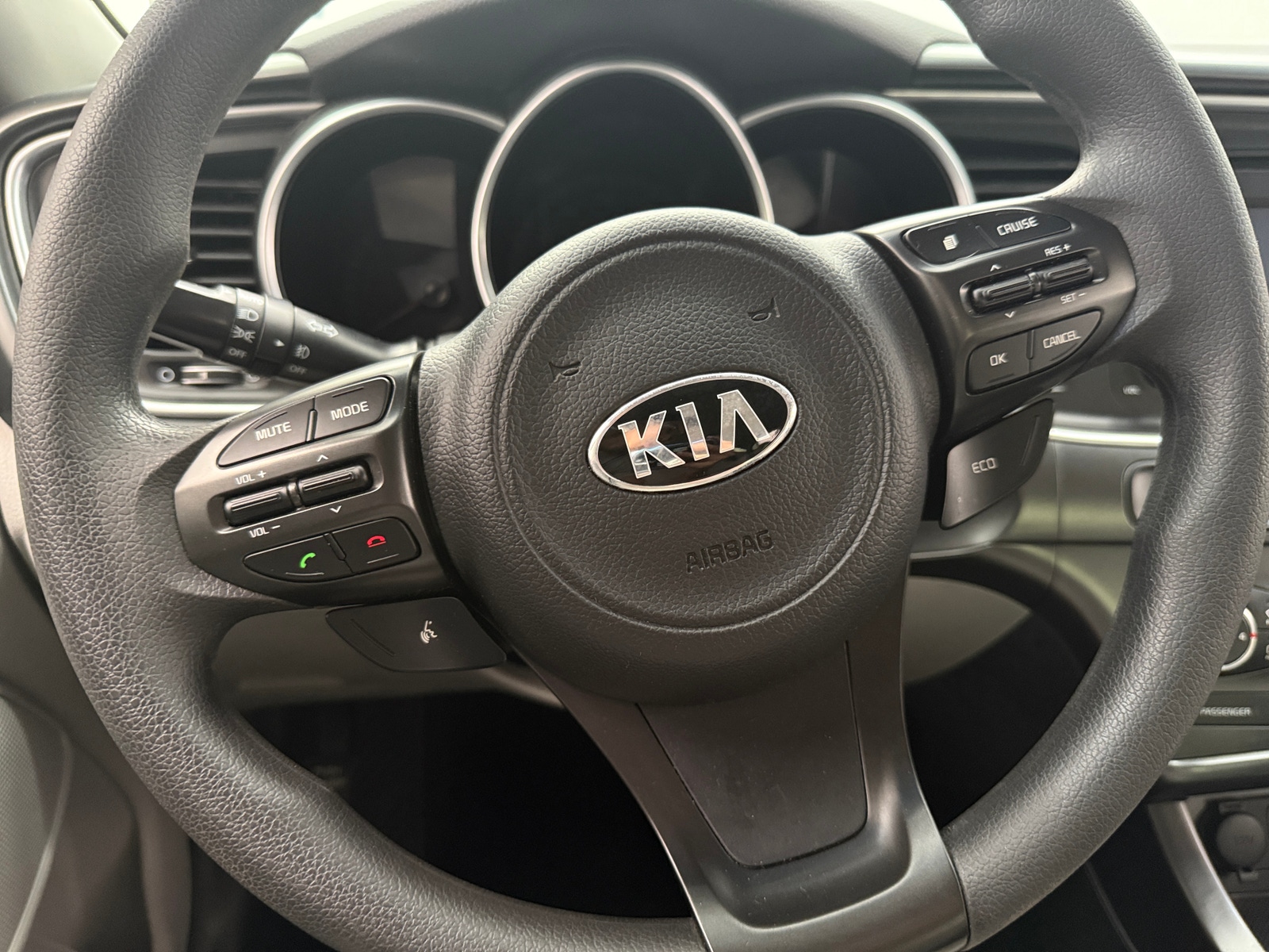 Thumbnail: 2015 Kia Optima - 5