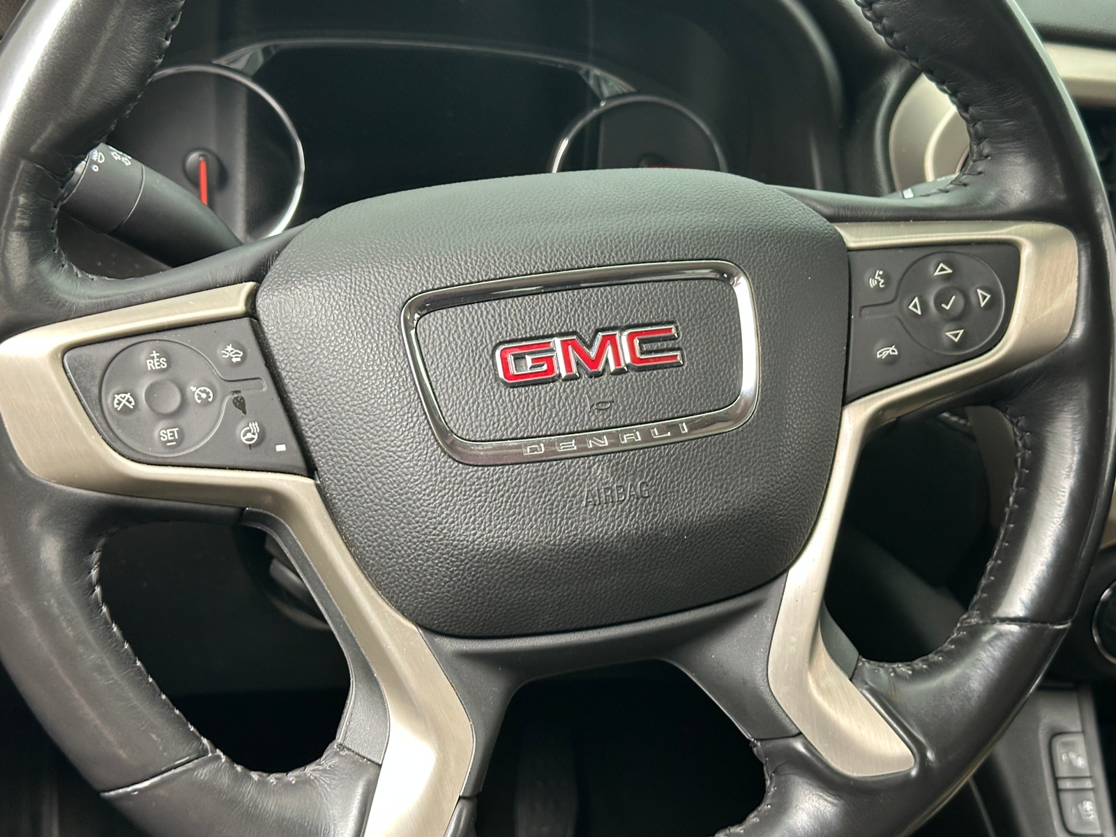Thumbnail: 2018 GMC Acadia - 4
