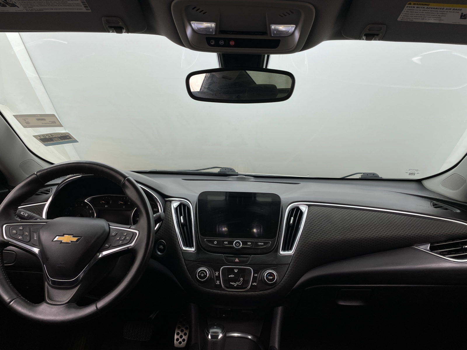 Thumbnail: 2016 Chevrolet Malibu - 3