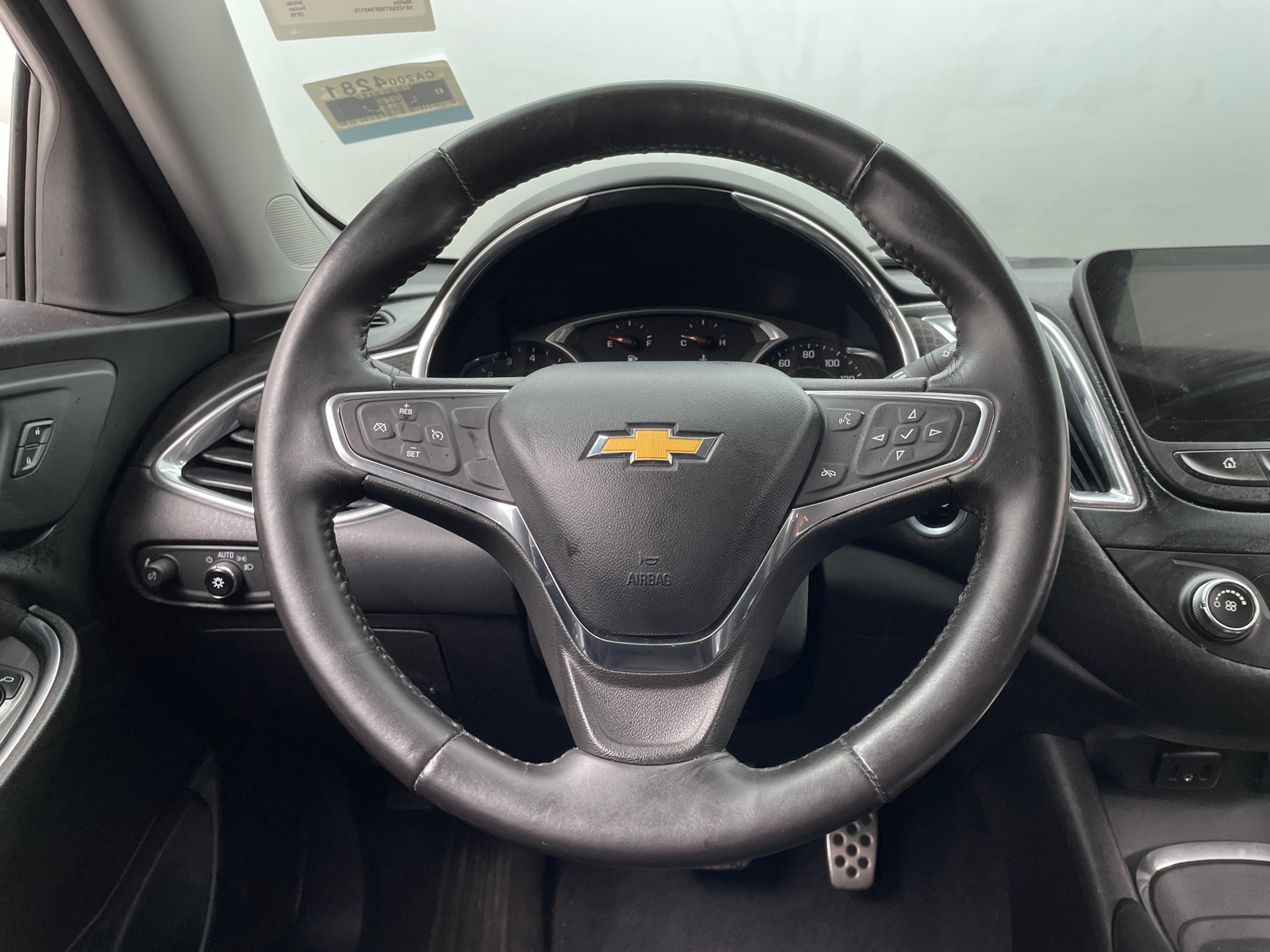 Thumbnail: 2016 Chevrolet Malibu - 5