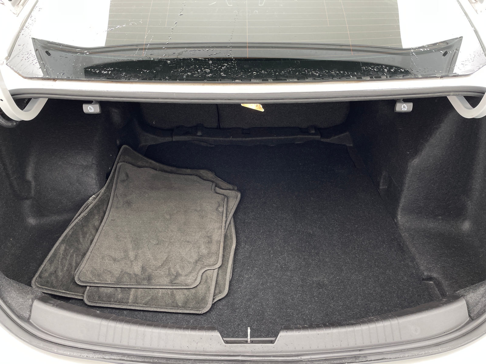 Thumbnail: 2016 Chevrolet Malibu - 7