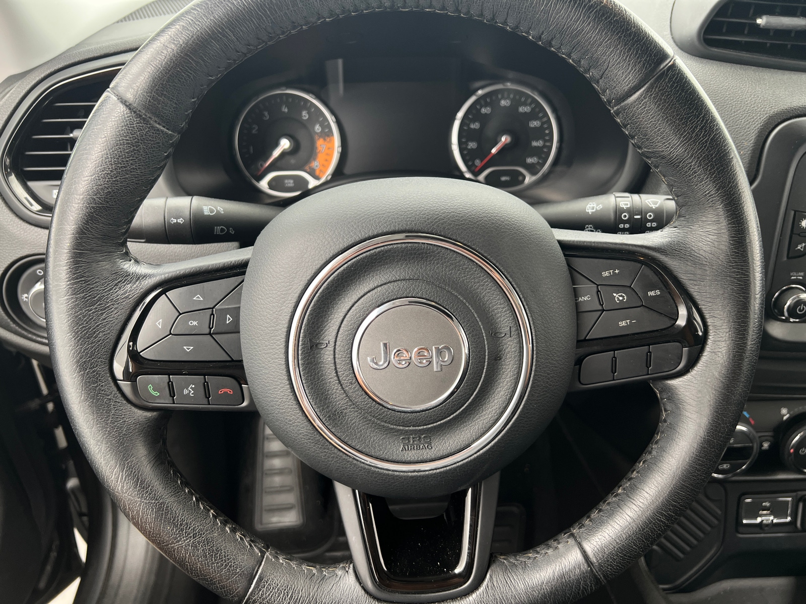Thumbnail: 2017 Jeep Renegade - 5