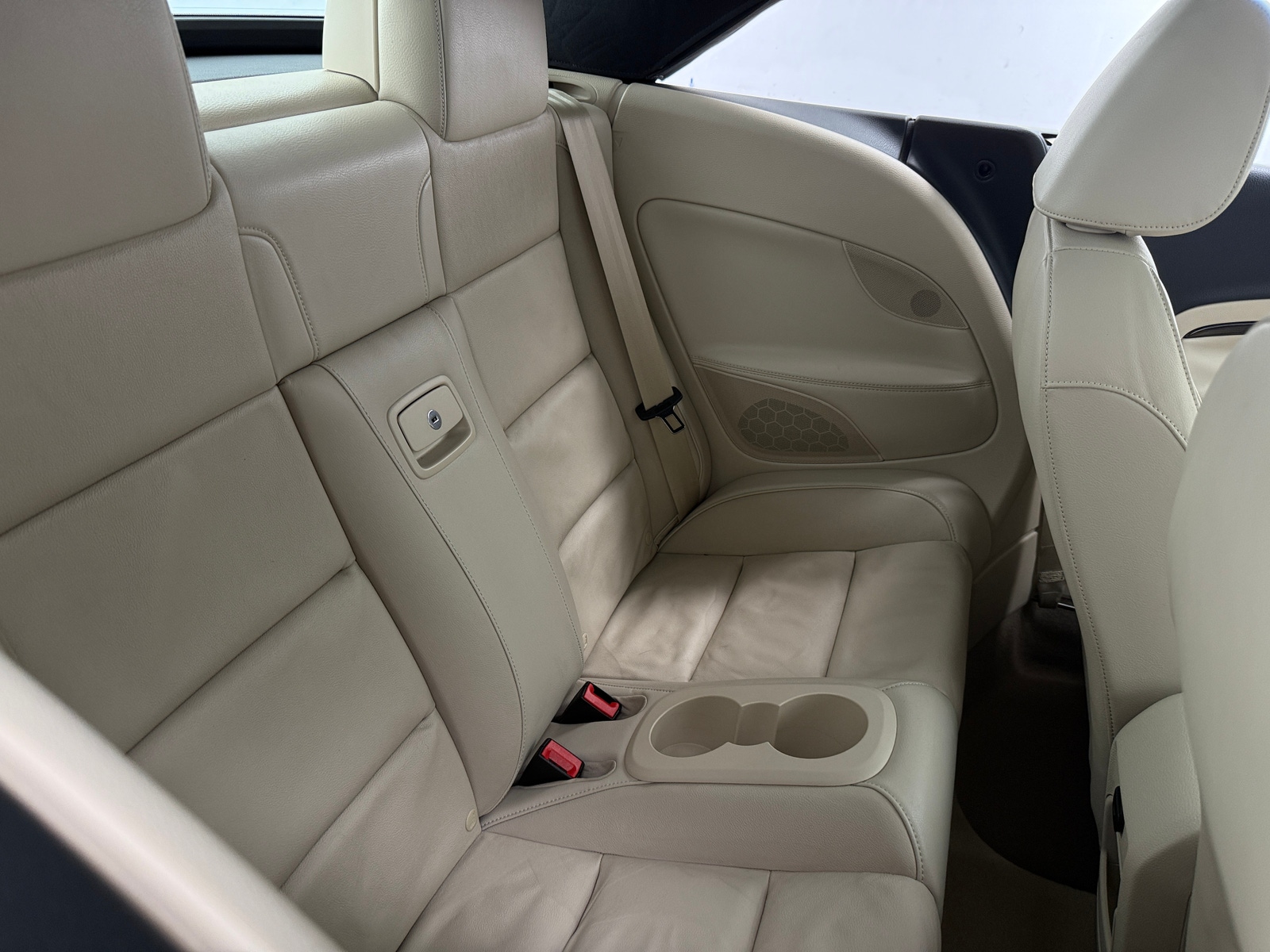 Thumbnail: 2015 Volkswagen Eos - 6