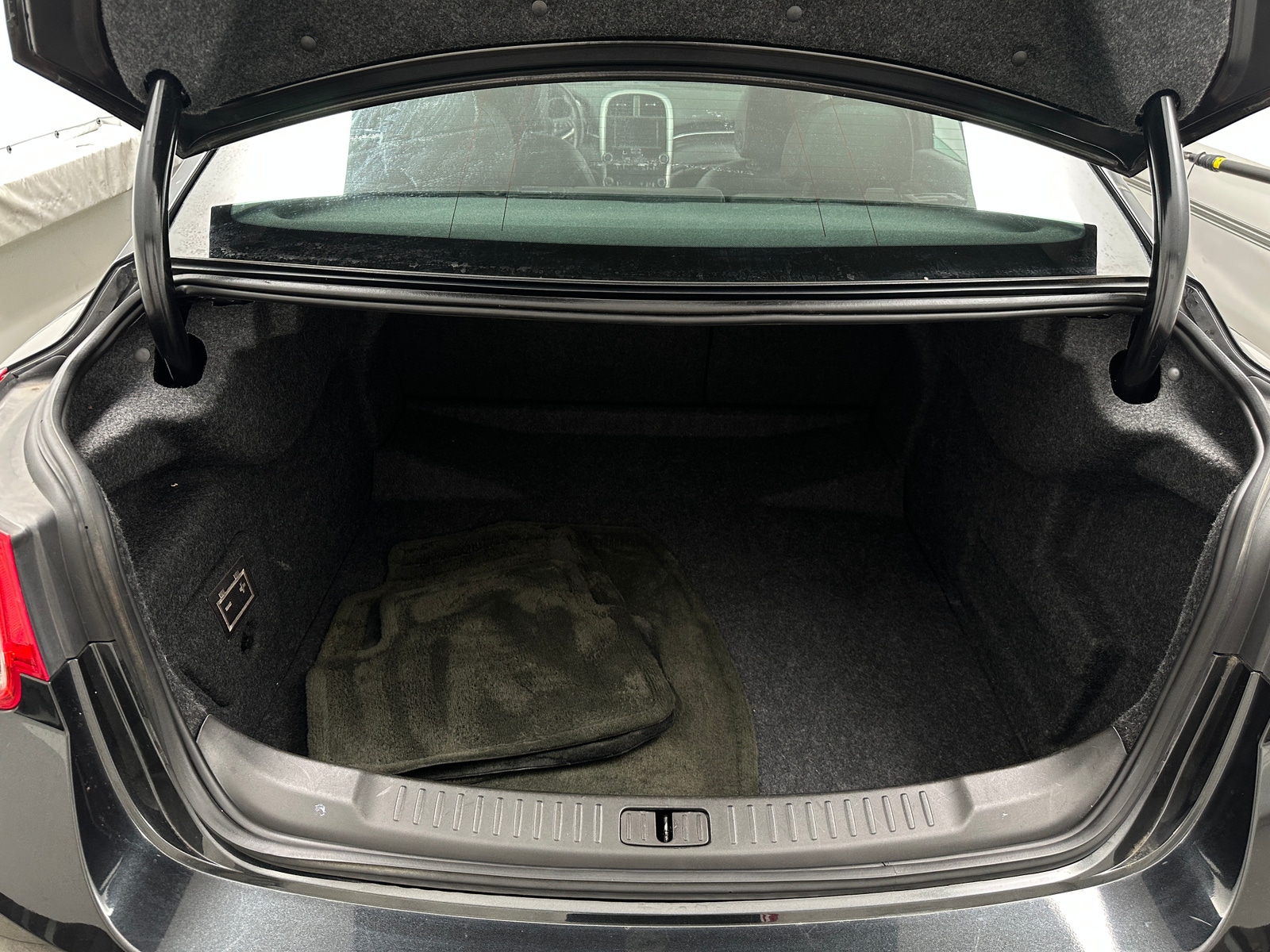 Thumbnail: 2015 Chevrolet Malibu - 7