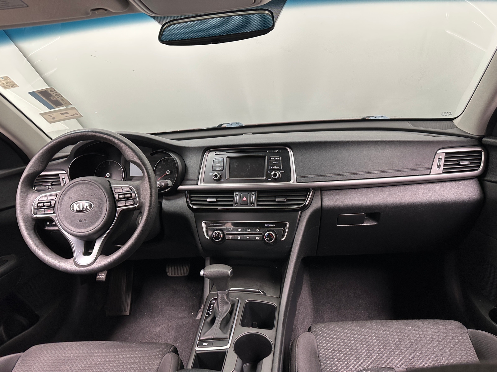 Thumbnail: 2017 Kia Optima - 3