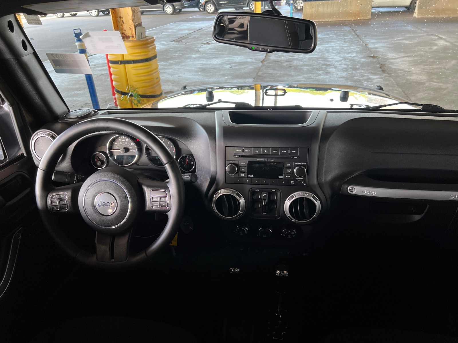 Thumbnail: 2017 Jeep Wrangler - 3