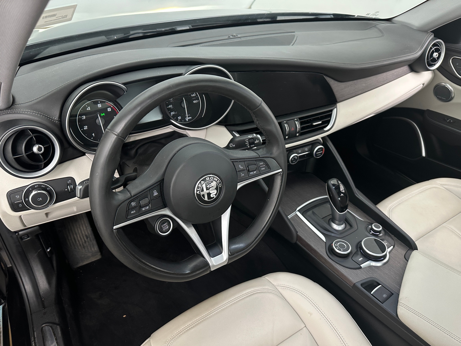 Thumbnail: 2019 Alfa Romeo Giulia - 2