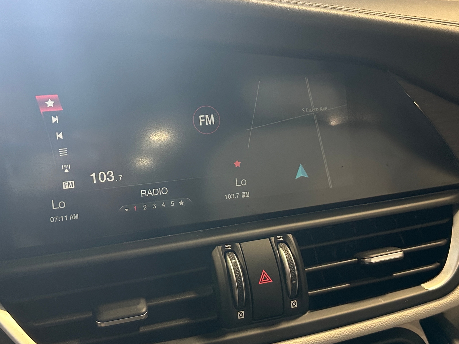 Thumbnail: 2019 Alfa Romeo Giulia - 3