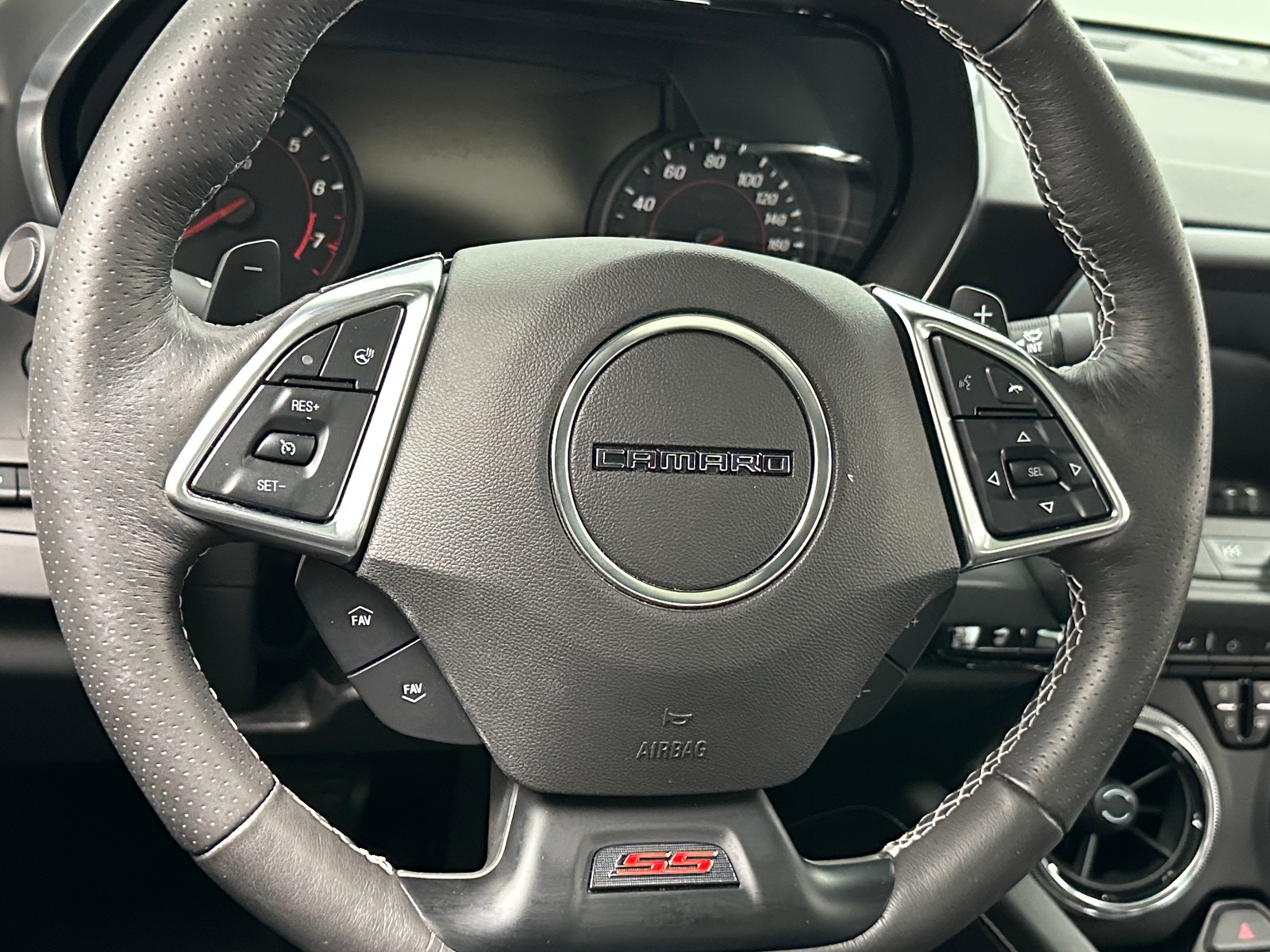 Thumbnail: 2018 Chevrolet Camaro - 3