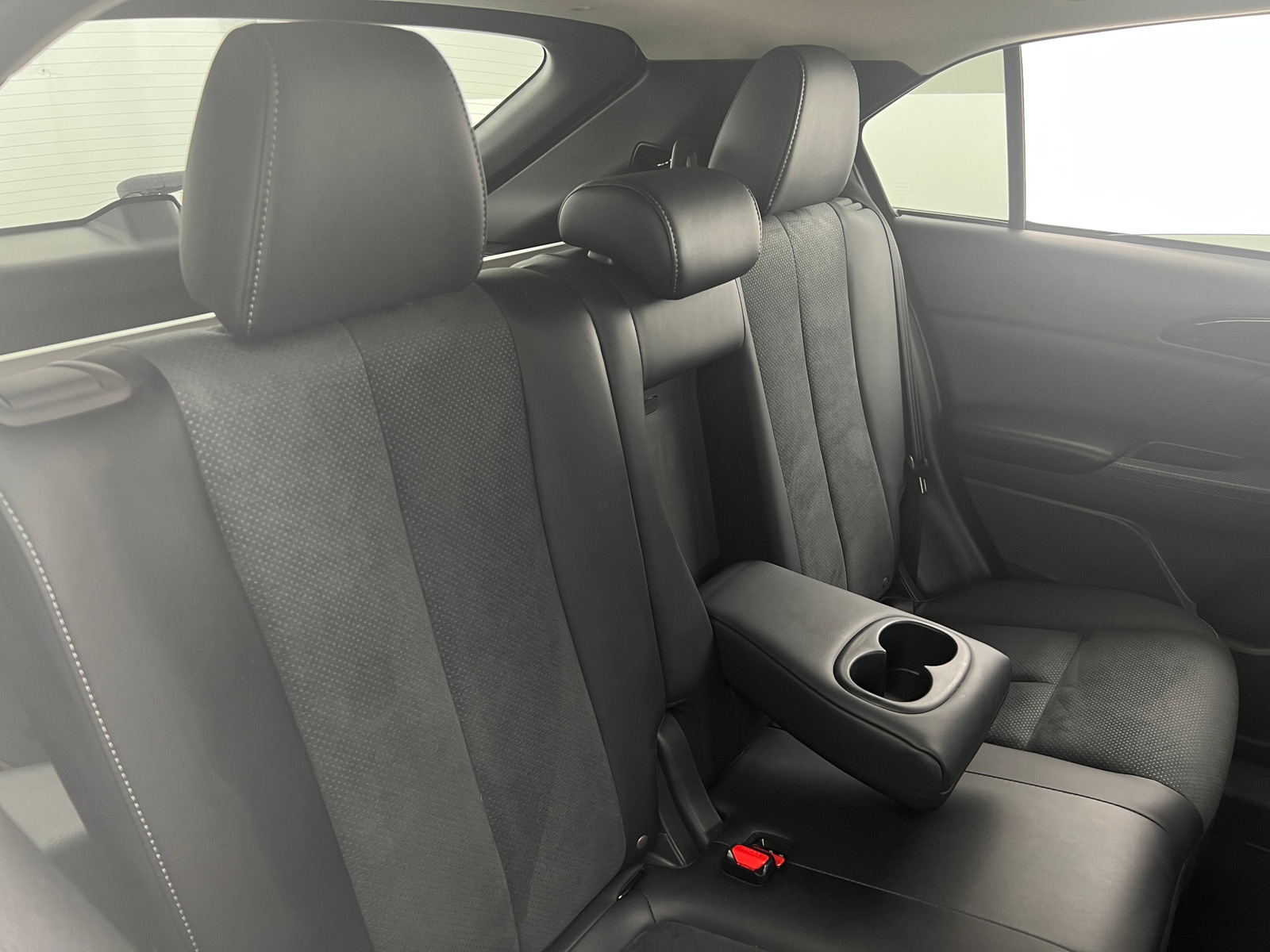 Thumbnail: 2024 Mitsubishi Eclipse Cross - 6