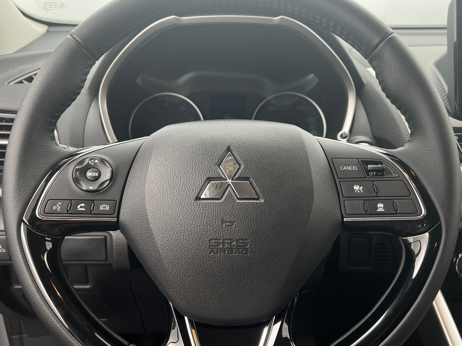 Thumbnail: 2024 Mitsubishi Eclipse Cross - 5