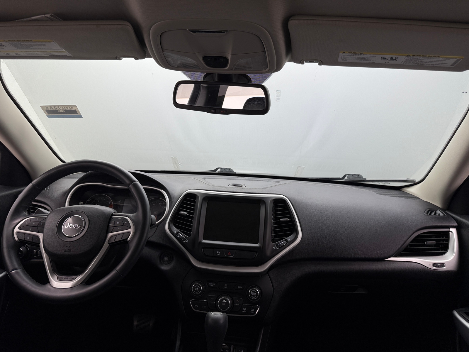 Thumbnail: 2018 Jeep Cherokee - 3